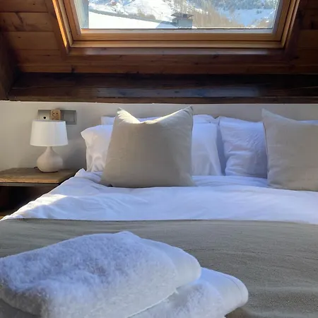 Appartement Duplex Con Encanto En Y Guarda Esquies *
